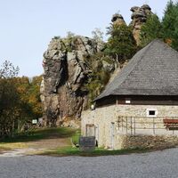 Ruine Aggstein Blick zur Felswand Arena