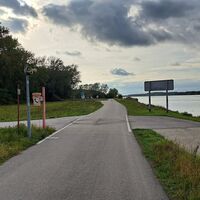 Donauufer am Treppelweg Richtung West