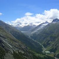 Blick auf Zer Meigeru und Staudamm Mattmark