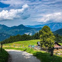 Hoisnradalm mit Blick auf Bad Ischl