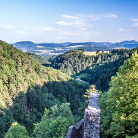 Blick von oben auf die Ruine