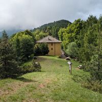 ankommend am Heiligtum Madonna della Bassa