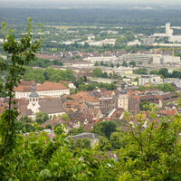 Blick auf die Ettlinger Altstadt von Bismarckturm