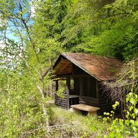 Hütte am Wegrand des Trifelsblickwegs