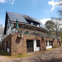 PWV-Hilschberghaus mit Sonnenterrasse