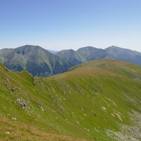 Blick zum Hauptkamm der Seckauer, davor das Hirschfeld