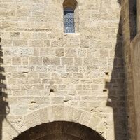 Eglise_St_Pierre_Zugang_Aussichtspunkt