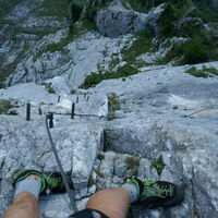 kurz vor dem Pfeiler gehts steil bergan