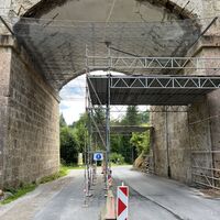 Baustellenbedingt gibts beim Kalte Rinne-Viadukt einen extrigen Laufstall für Fußgänger :)