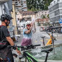 Ein Spass an der Plaza Cumin in Ilanz muss sein.