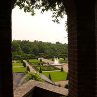Ausblick in den Terrassengarten