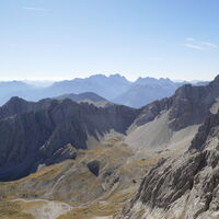 ganz rechts der formschöne Grubenspitz
