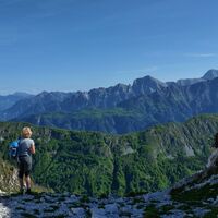 Škrbina Zajavor, Blick auf die Rezijansko-Seite
