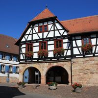 Rathaus Heuchelheim-Klingen