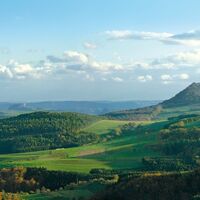 Hegaupanorama vom Hegaublick oberhalb Engen