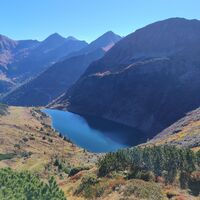 Tiefblick zum Unteren Kaltenbachsee im Anstieg zum Oberen Kaltenbachsee