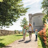 Schloss Richtung Rundweg