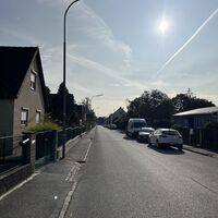 .. gradaus zum Bahnhof Ternitz (Etappen-Ende, ca 2,5 h reine Gehzeit und 10km).