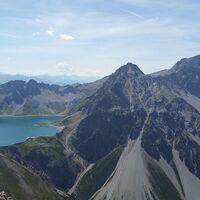 Blick vom Saulakopf zum Lünersee - Rechts die Schesaplana, der höchste Berg im Rätikongebirge