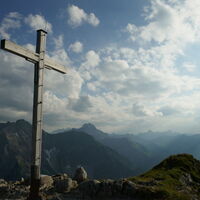 Gipfelkreuz auf der Walser Hammerspitze