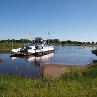Fähre Darchau-Neu Darchau in der Nähe des Floßanlegers