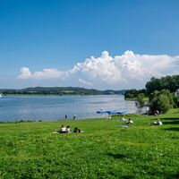 Liegewiese am Wassersportzentrum