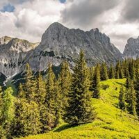 Der Blick zurück auf den Kaibling und den Reichenstein