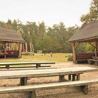 Rastplätze auf dem Abenteuerspielplatz Großes Holz