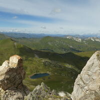 Abstieg vom Weißeck und Blick zum Riedingsee