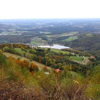 Apfelland und Stubenbergsee vom Kulm in der Oststeiermark