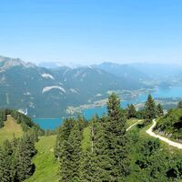Zwölferhorn Seeblick - Schafberg und Dachstein