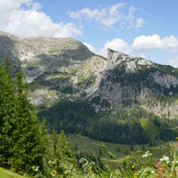 der steile Abbruch der Roten Wand