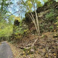 Felsen oder Gemäuer