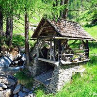 Die alte Mühle beim Fleißbach lädt zu einer Rast ein.
