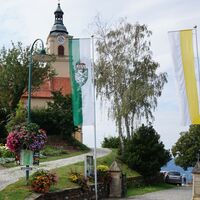 Wallfahrtskirche Pöllauberg und Jahreszeitengarten in der Oststeiermark