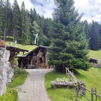 Abstecher zur Lärchbodenalm (200m)
