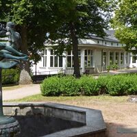 Wandelhalle im Park