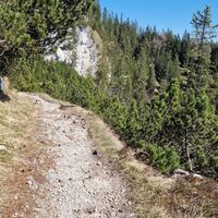 Weiterweg nach Westen, sehr schön angelegt