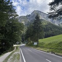 Und hier ist schon Kaiserbrunn, der frühere Endpunkt des Wasserleitungsweges
