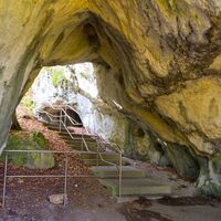 Felsentor zur Kolbinger Höhle