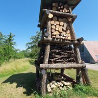 Lebensturm am Storchenwanderweg Winden