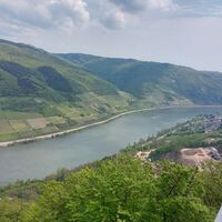 Blick vom Siebenburgenblick auf Burg Sooneck