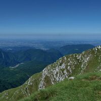 Blick über Tipana auf die Po-Ebene.