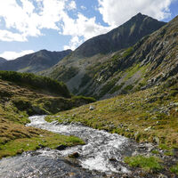 rechts der Schimpelspitz