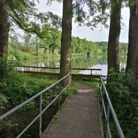 Wanderweg zum Pöllwitzer Teich