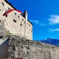 Blick auf das Schloss Tirol die Südwestseite