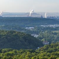 Blick auf das industriell geprägte Saartal