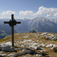 am Jägerkreuz vorbei