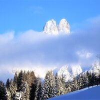 Bischofsmütze in Wolken