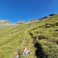 Die Ankogelbahn überholt uns.